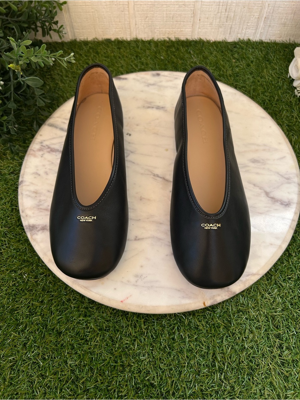 COACH
BALLERINAS 'HOUSTON' black
$185 size 8 gently used - Picture 6 of 16